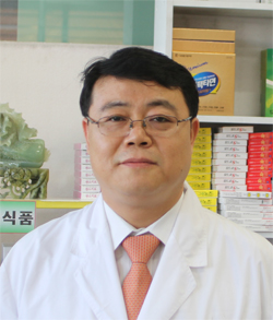 대상을 수상한 우리팜약국 김용구약사
