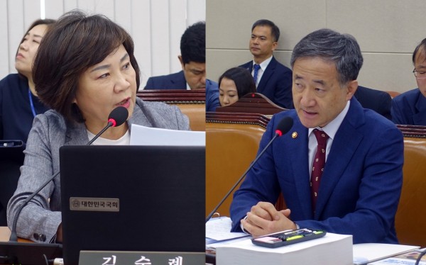 김순례 의원(왼쪽)과 박능후 장관