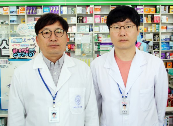 백경한, 김종완 약사