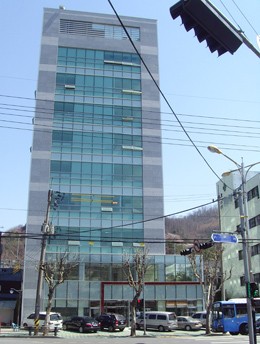 약국 개설 여부를 놓고 논란이 발생한 서울 D병원 신관.
