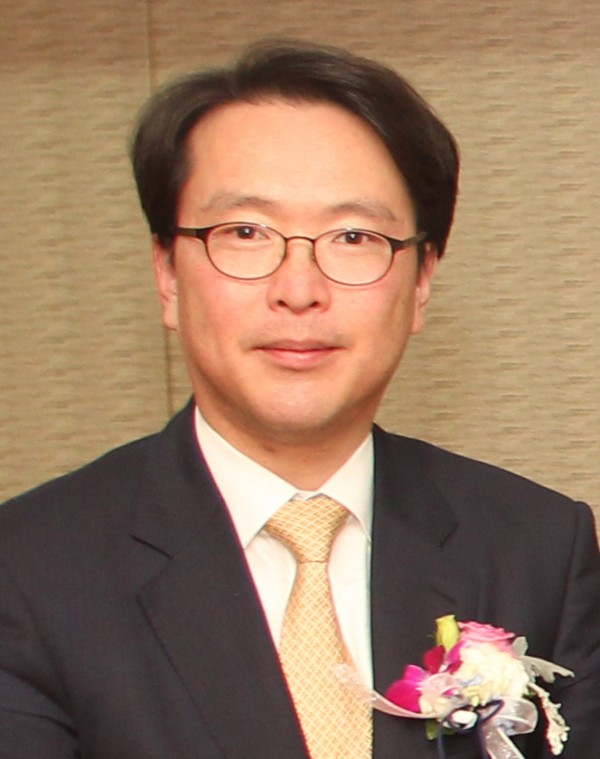 본지 함성원 사장