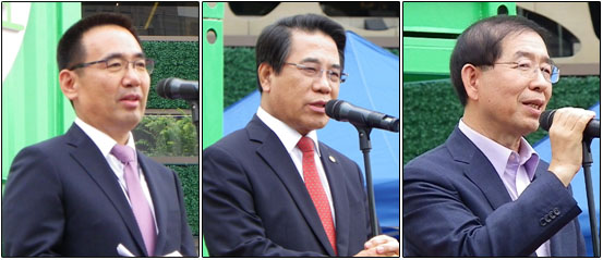 건강서울 2014 행사에 자리를 함께 한 인사들. 왼쪽부터 대회장인 김종환 서울시약사회장, 조찬휘 대한약사회장, 박원순 서울시장.