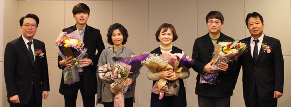 우수상 수상자들 사진 왼쪽 두번째부터 조형호약사, 박미향약사, 최연약사, 안홍섭약사. 