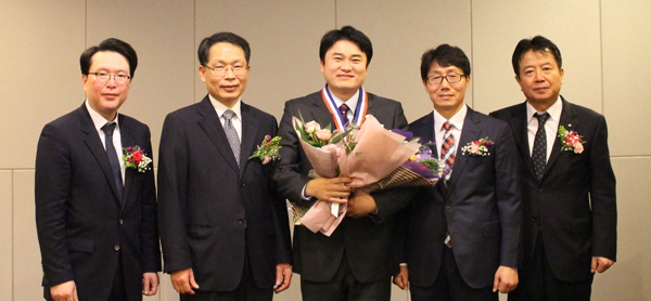 금상 수상자 365종로약국 서익환 약사.