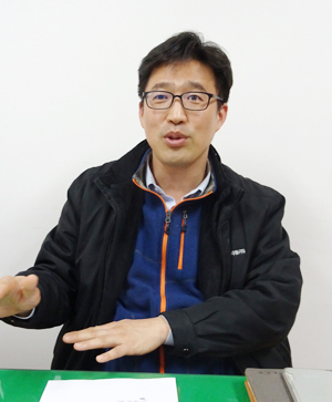김경완 신덕약품 대표
