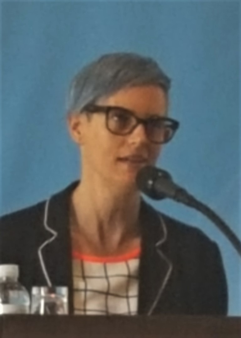 클로이 올킨 교수