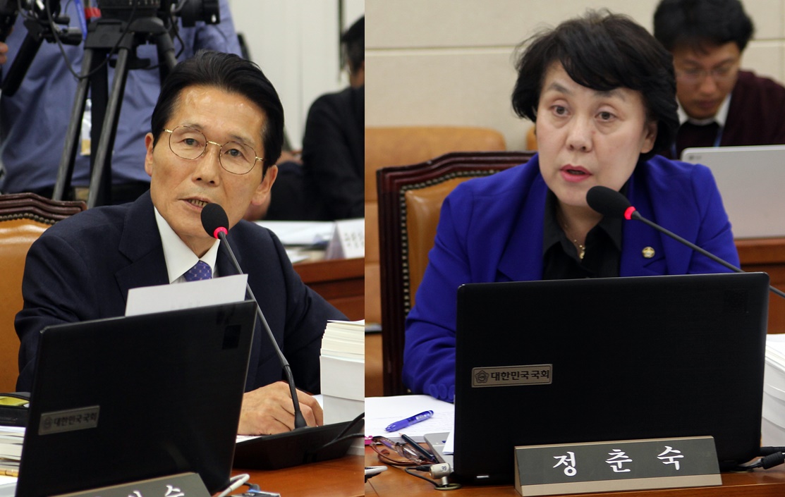 윤소하 의원(왼쪽)과 정춘숙 의원