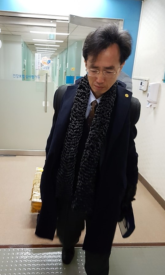 회의를 마치고 나온 대한약사회 강봉윤 정책위원장