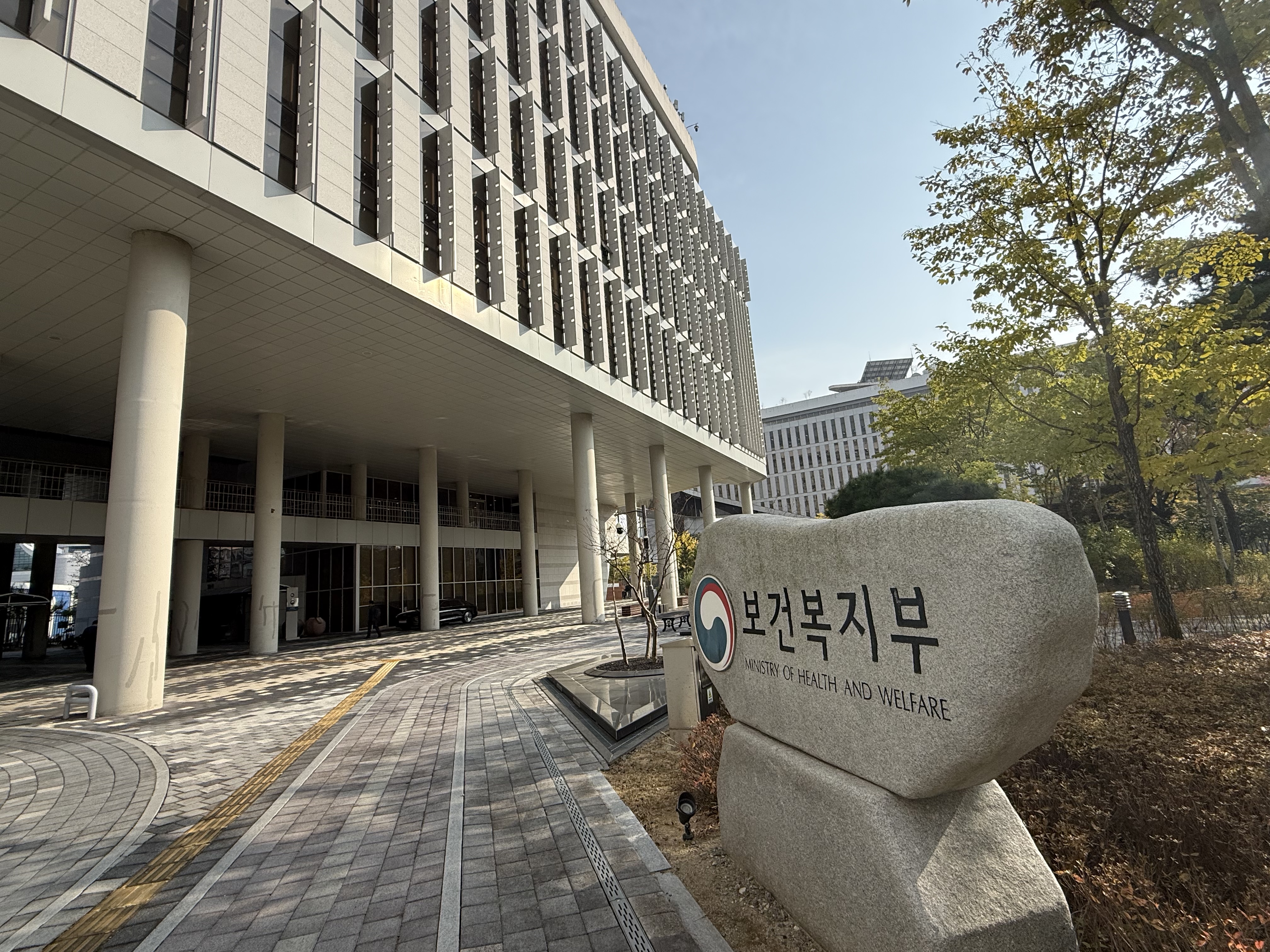 복지부, 지역거점병원 AI 진료시스템 120억 원 투입… "지방의료 공백 메운다"